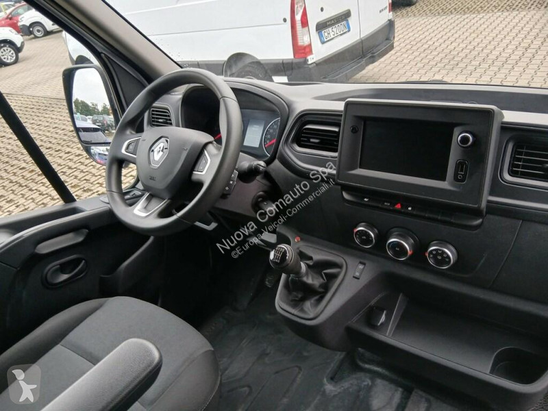 Renault III 2019 Transporter