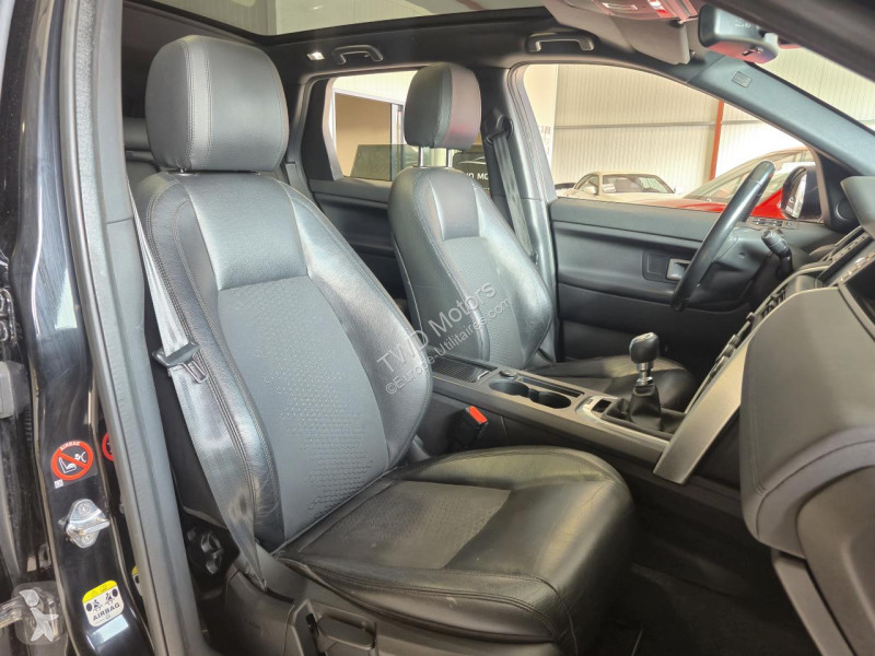 Véhicule utilitaire Land Rover DISCOVERY SPORT...
