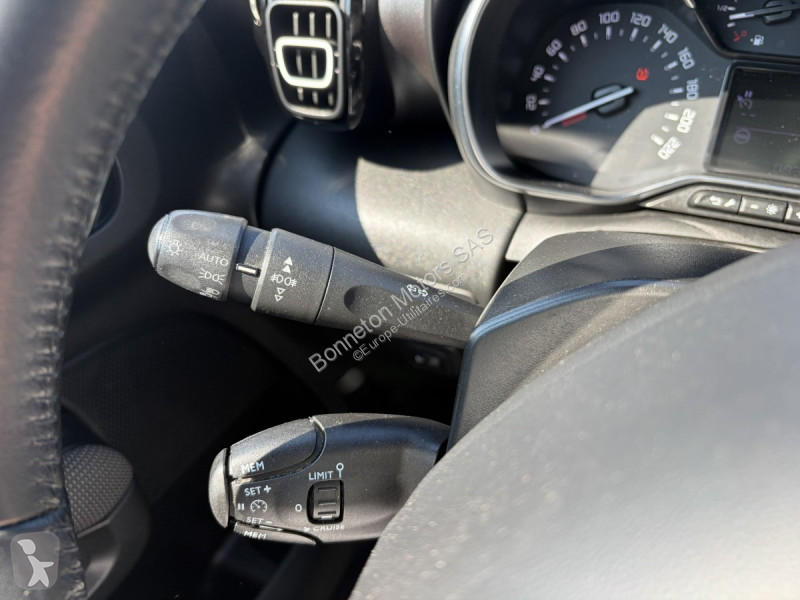 عربة نفعية Citroën C3 PureTech 110 S&S BVM6 Shine