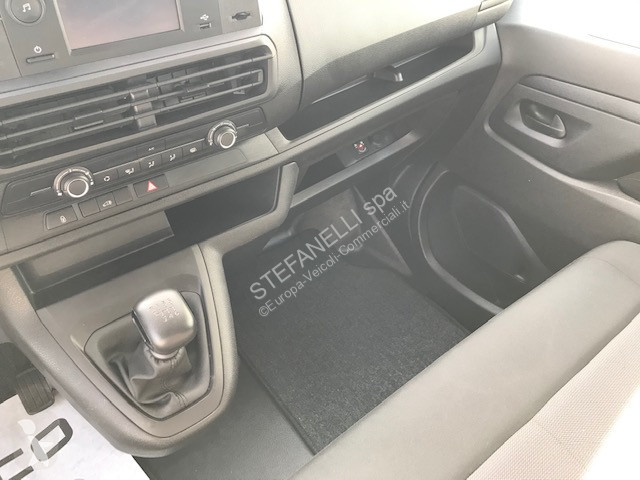 عربة نفعية Opel VIVARO 2.0 145 L2H1