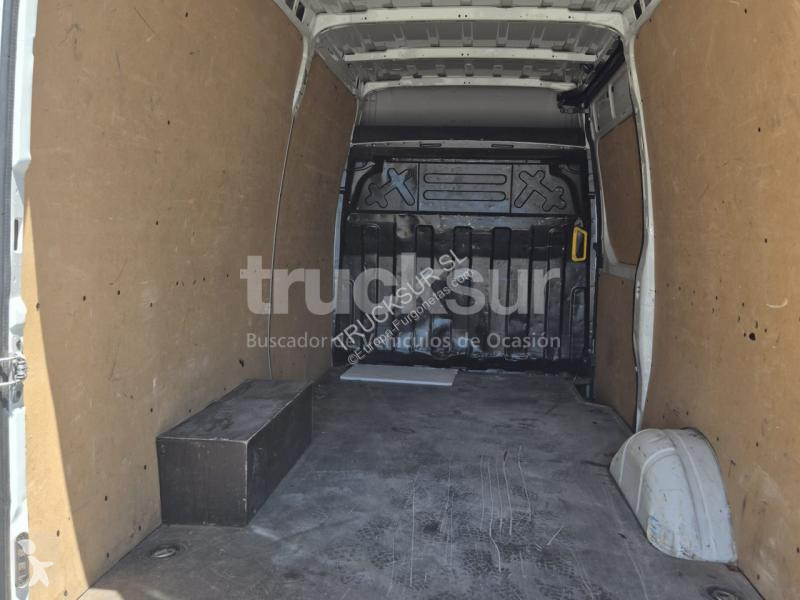 Furgoneta Iveco  DAILY 35S16 12M3