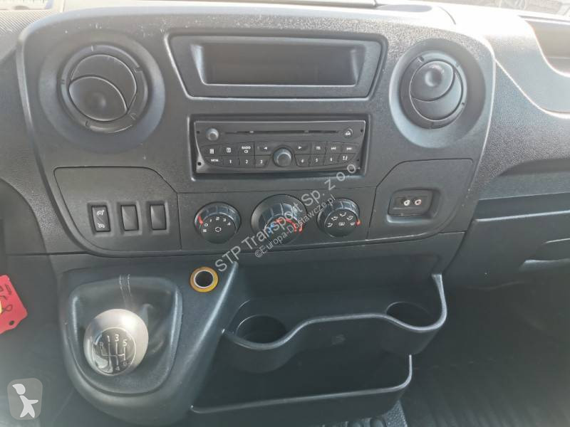 Samochód dostawczy Renault