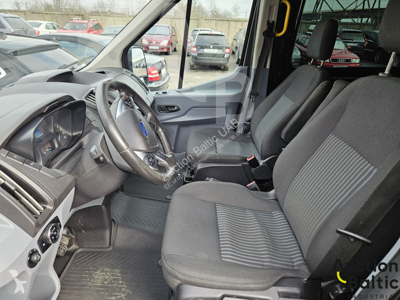 Коммерческий автомобиль Ford