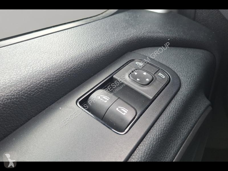 عربة نفعية Mercedes