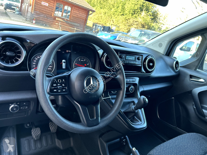 Véhicule utilitaire Mercedes Long 110 1.5 CDI...