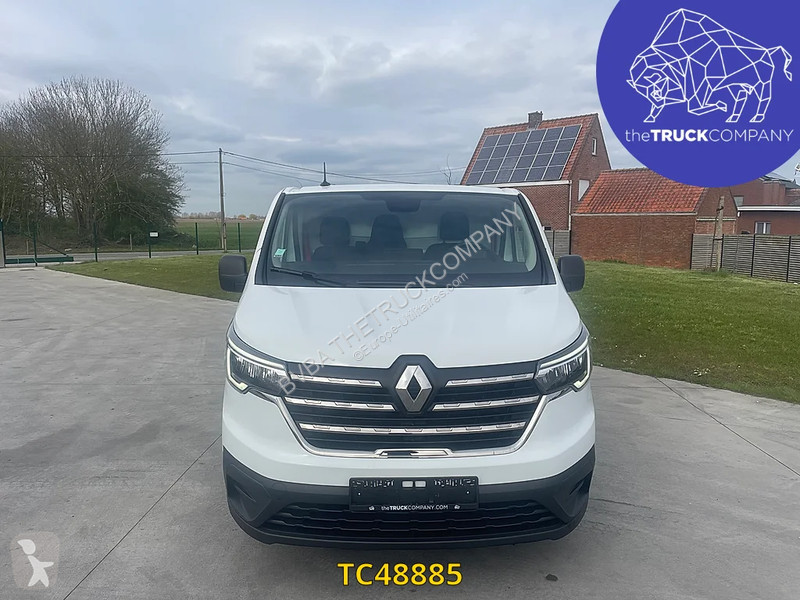 عربة نفعية Renault 3 150.30 EDC6 L1H1