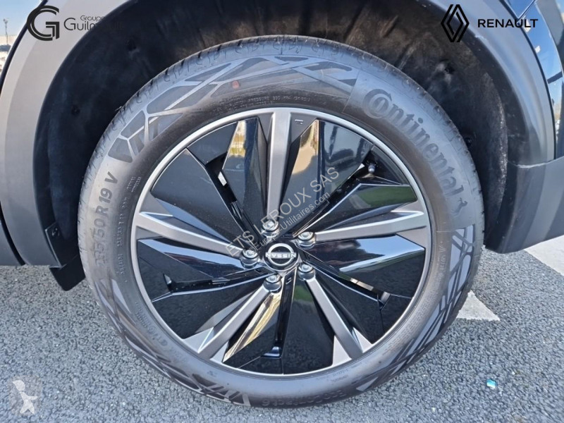 عربة نفعية Nissan QASHQAI