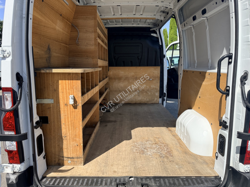 عربة نفعية Renault MASTER III FG F3500 L2H2 2.3...