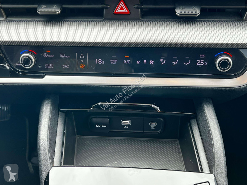 Samochód dostawczy KIA