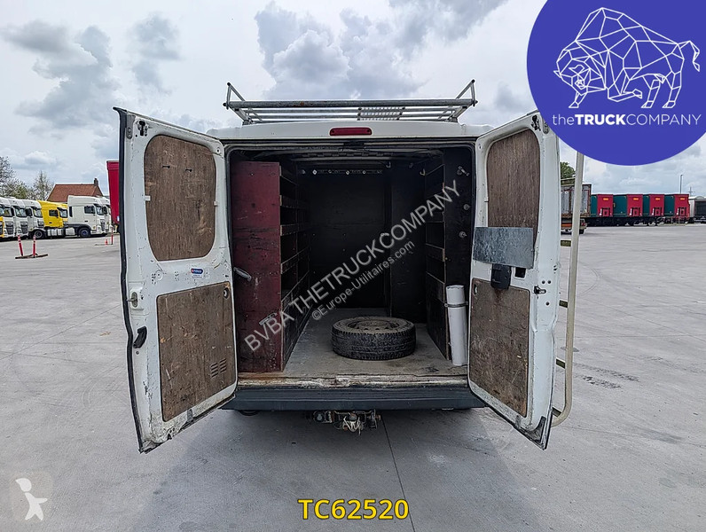 Furgoneta Peugeot 3t3 2l blue hdi 110 pack
