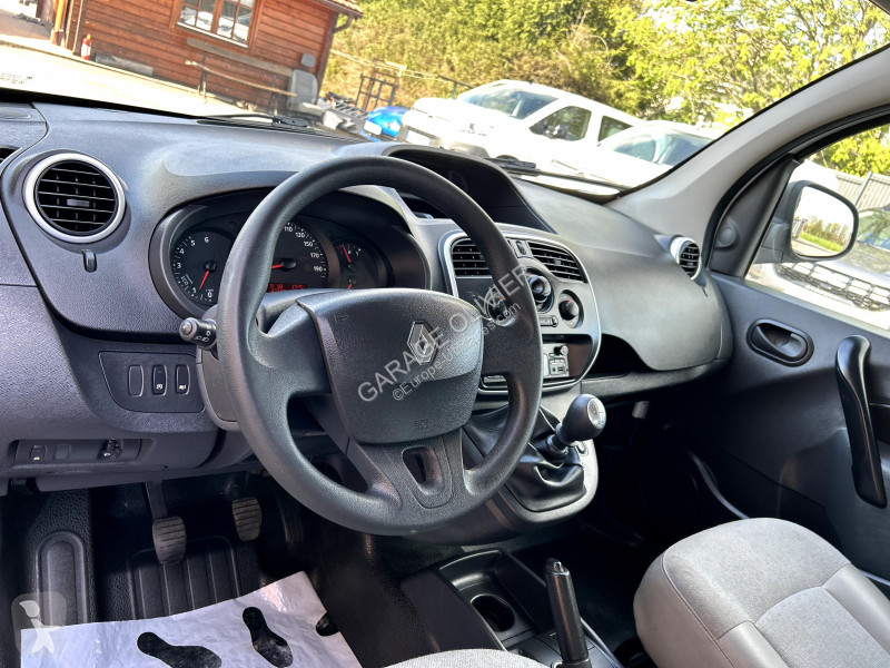 Véhicule utilitaire Renault Maxi Grand Volume...