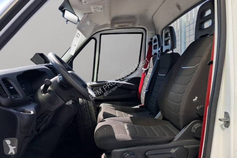 عربة نفعية Iveco