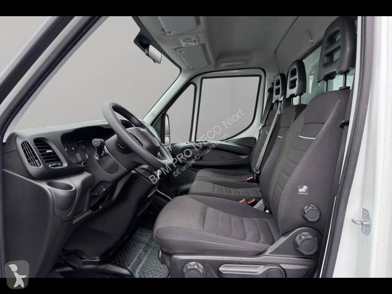 عربة نفعية Iveco