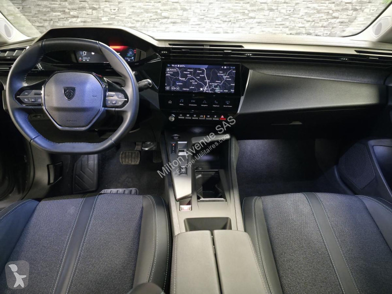 Véhicule utilitaire Peugeot 408 1.2i Hybrid...