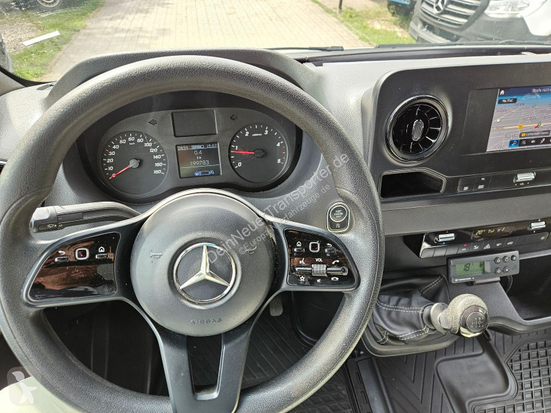 Véhicule utilitaire Mercedes 316 CDI...