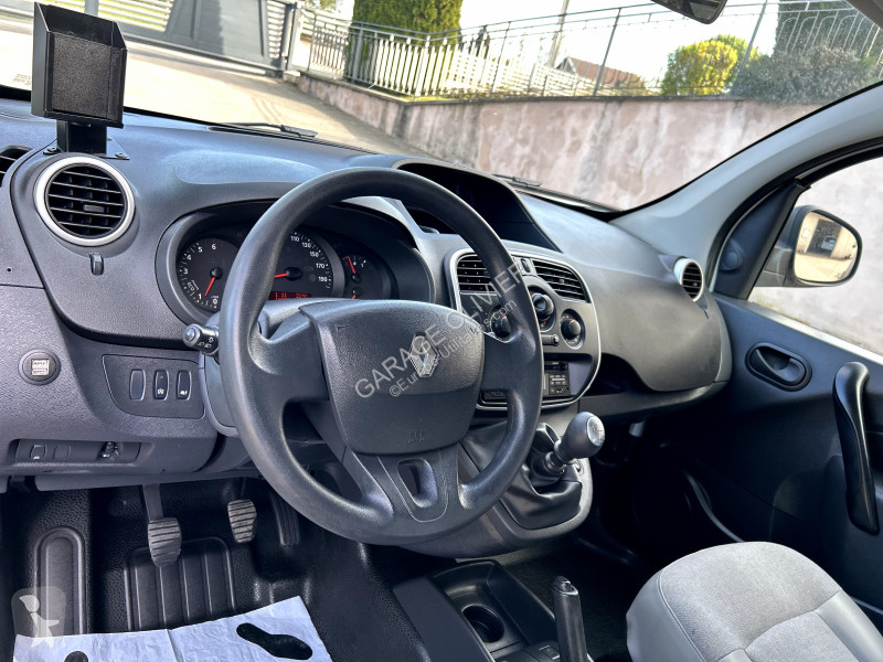 Лекотоварен автомобил Renault Maxi Grand Volume...