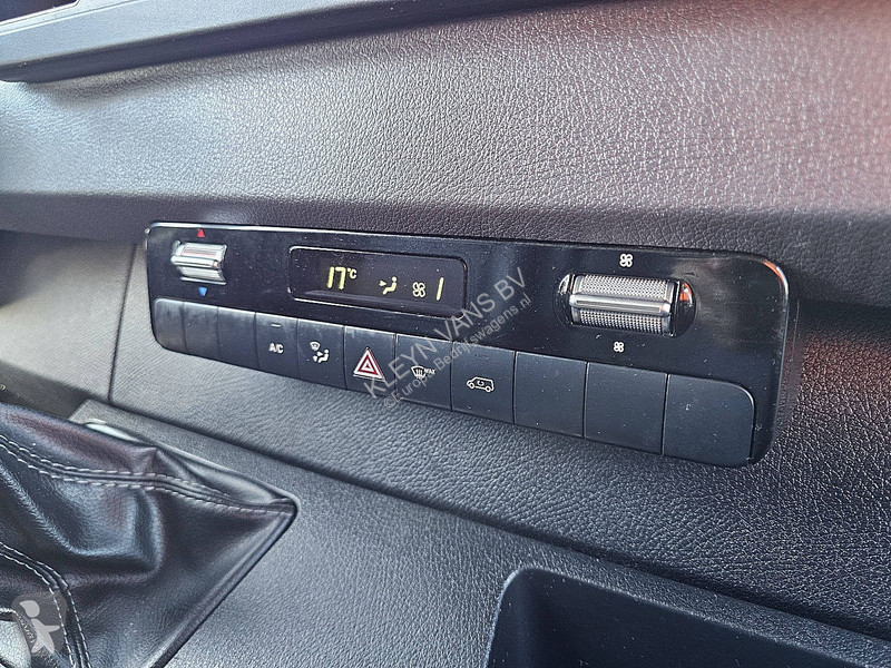 Véhicule utilitaire Mercedes 311 L1H1 Mbux...