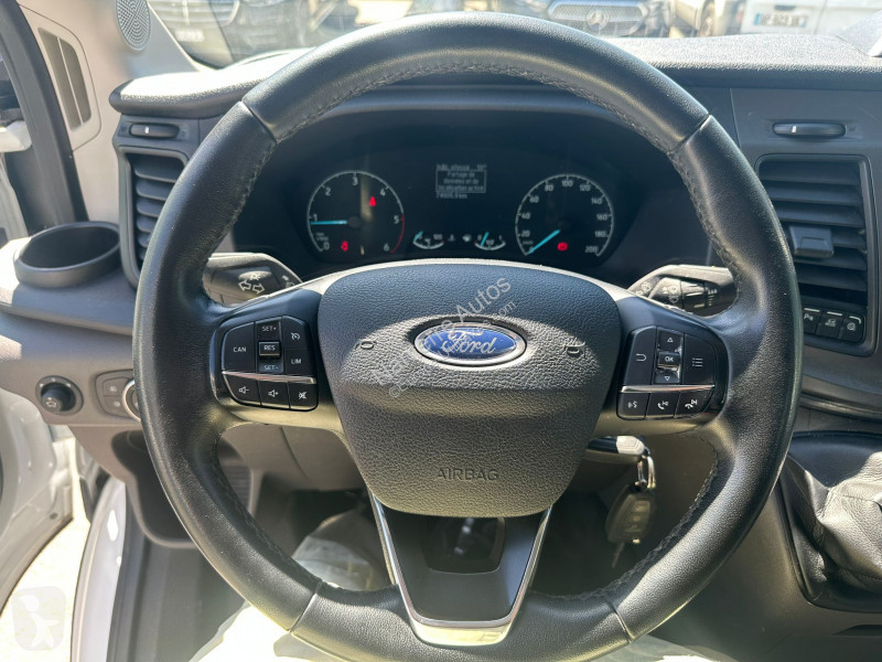 Furgoneta Ford TRANSIT 2T FG 6 PLACES 16500 HT...