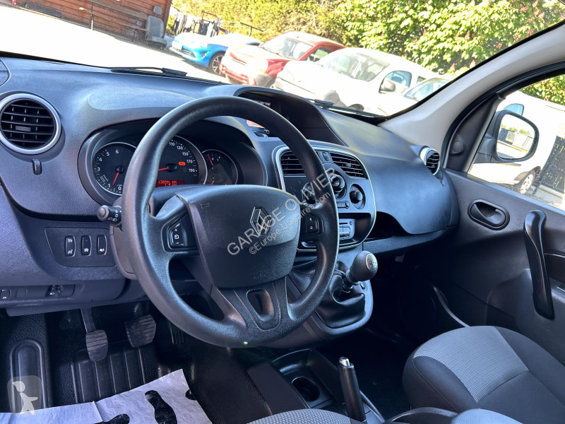 Véhicule utilitaire Renault Maxi Grand Volume...