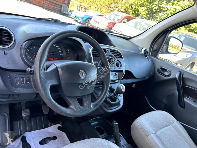 Véhicule utilitaire Renault Maxi Grand Volume...