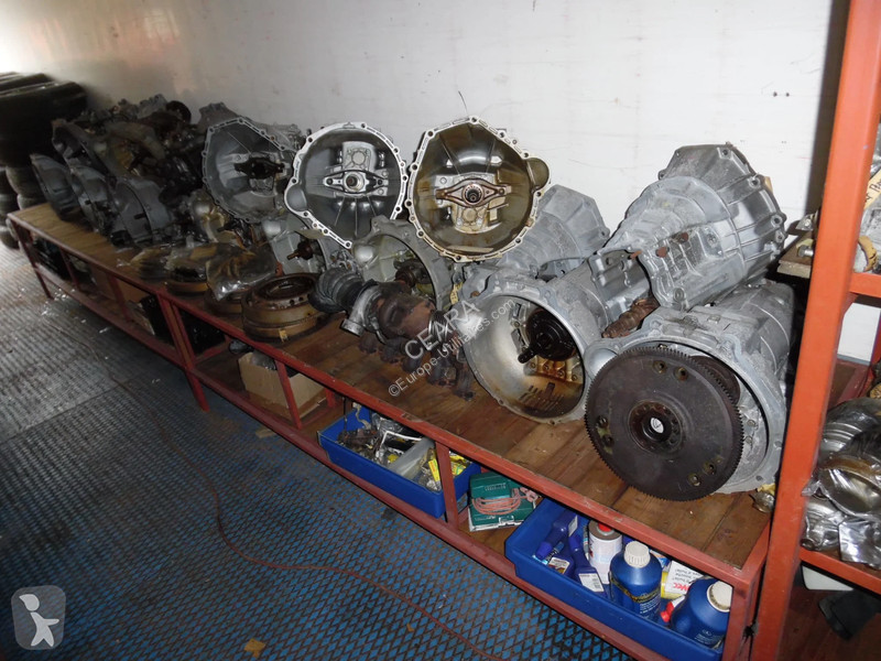 عربة نفعية Mercedes W123 W124 W201 SPARE PARTS...