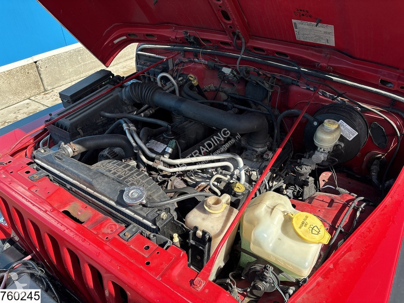 Furgoneta Jeep 4x4, Winch, Automatic 4.0i Soft...