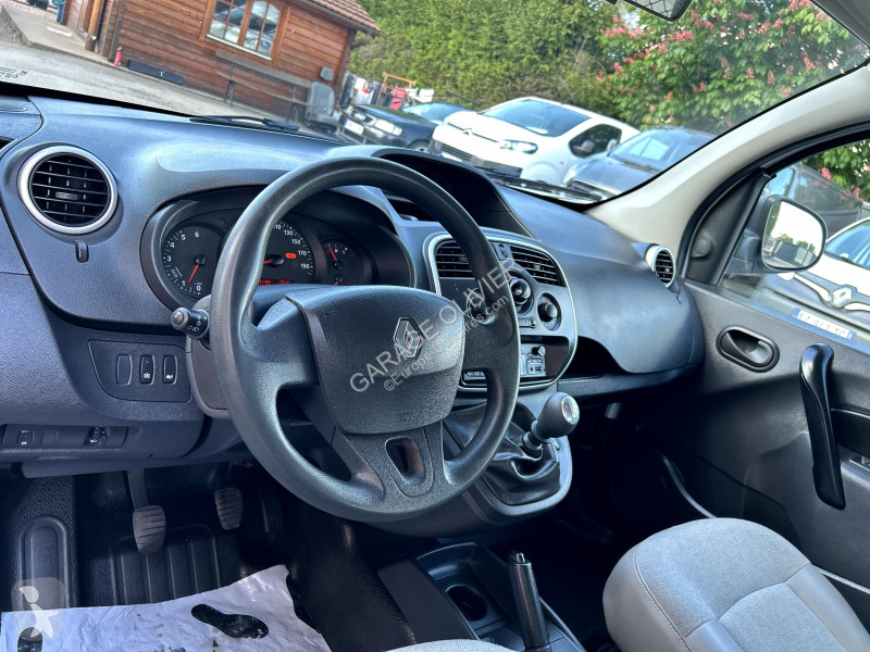 Véhicule utilitaire Renault Maxi Grand Volume...