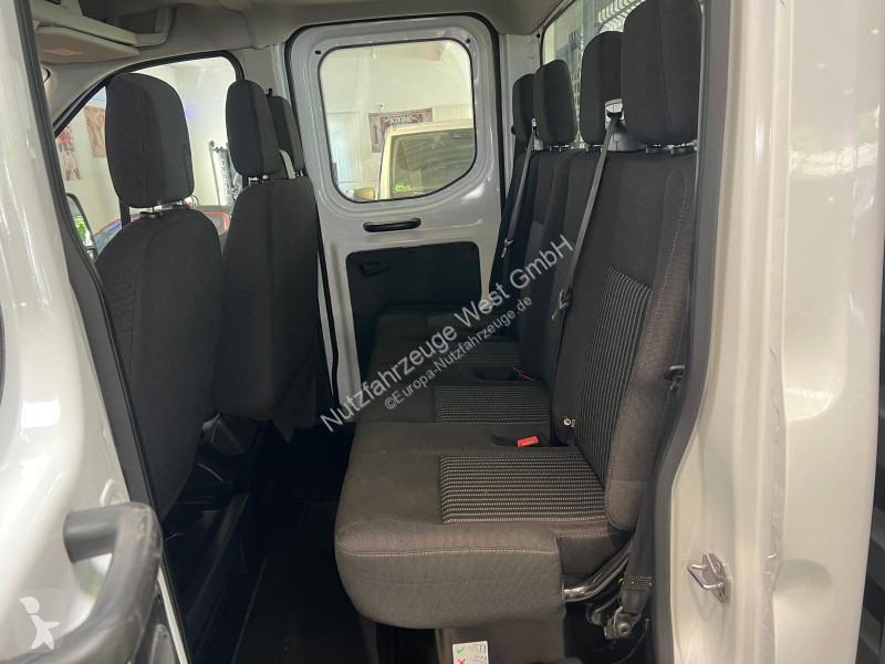 عربة نفعية Ford DoKa Maxi...