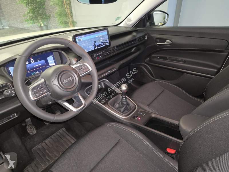 Samochód dostawczy Jeep AVENGER 1.2 Turbo T3 -...