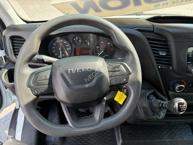 Véhicule utilitaire Iveco CCb 35C16H3.0 L -...