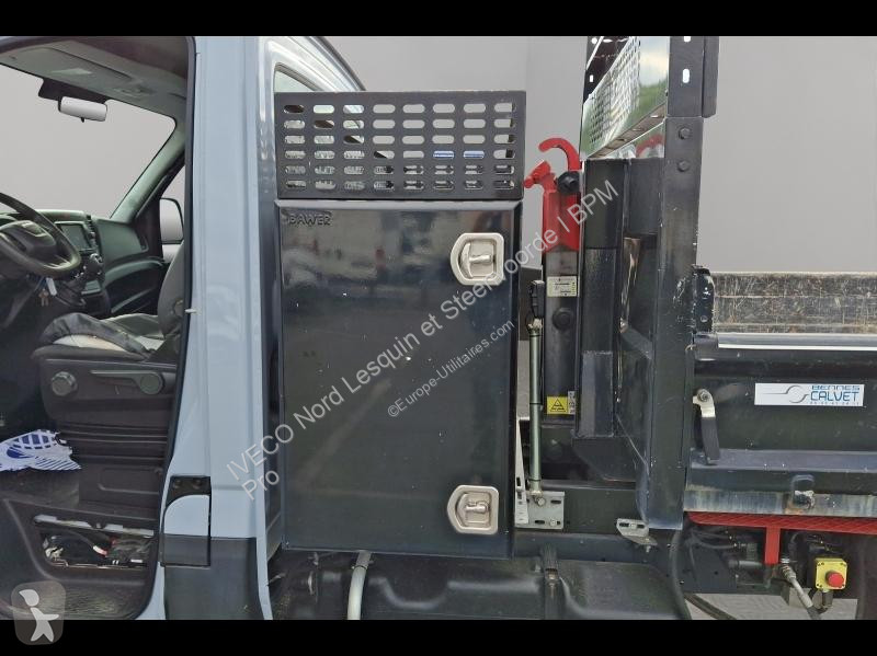 Véhicule utilitaire Iveco CCb 35C16 D Empt 4100...