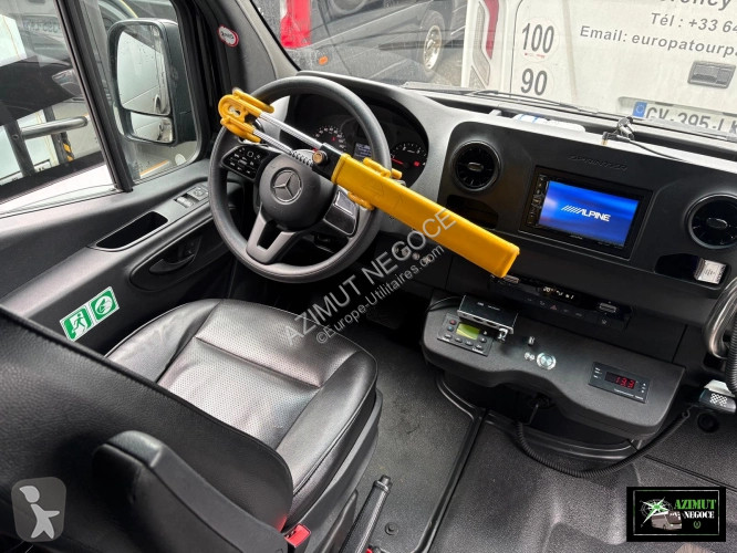 Véhicule utilitaire Mercedes idilis