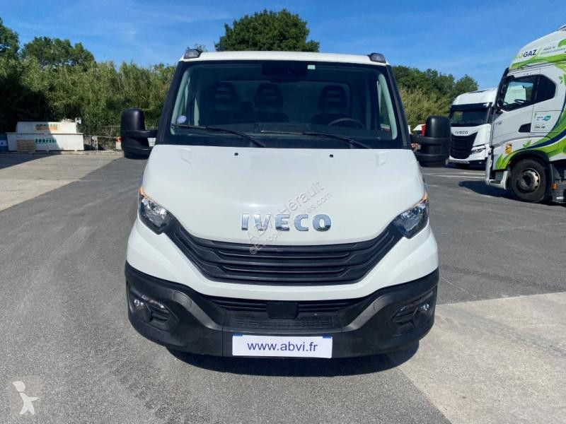 عربة نفعية Iveco 40C14N CNG BENNE 3M30 COFFRE...