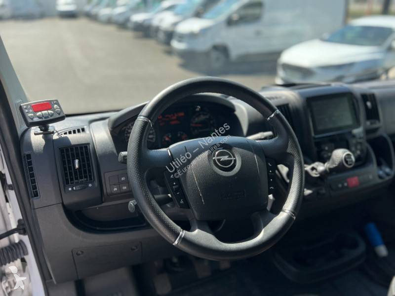 Véhicule utilitaire Opel