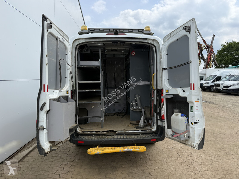 Véhicule utilitaire Ford 2.0 TDCI 130PK L2H2...