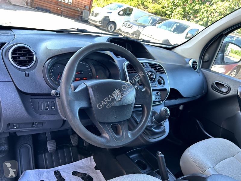 Véhicule utilitaire Renault Maxi Grand Volume...