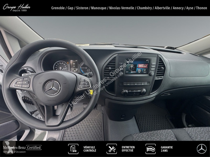 Véhicule utilitaire Mercedes e 112 Fourgon Long