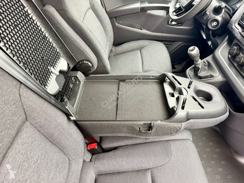Véhicule utilitaire Renault L1H1 DCI 150 3T RED...