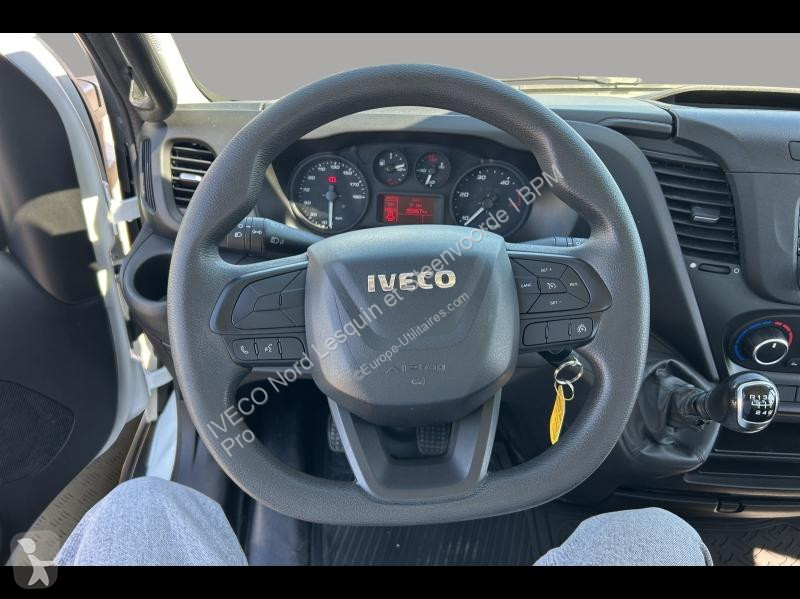 Véhicule utilitaire Iveco CCb 35C16H3.0...