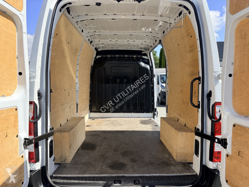 عربة نفعية Renault MASTER III FG F3500 L2H2 2.3...