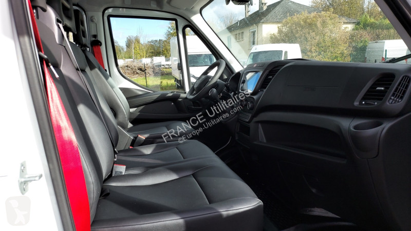 Véhicule utilitaire Iveco DAILY BENNE ALU JPM 6...