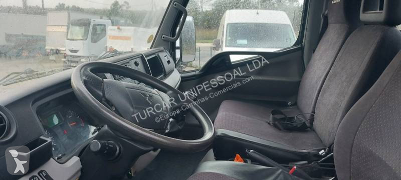 Véhicule utilitaire Mitsubishi Fuso