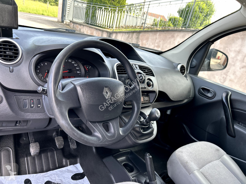Véhicule utilitaire Renault Maxi Grand Volume...