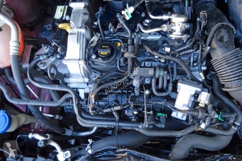 Véhicule utilitaire Ford FIESTA 1,0 I 95