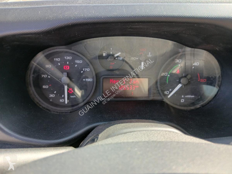 عربة نفعية Iveco 35C13
