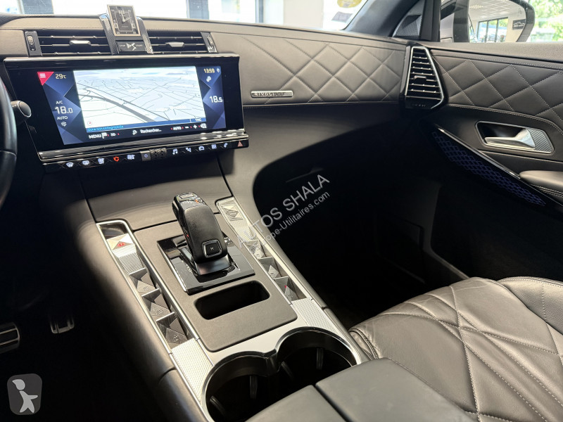 Samochód dostawczy DS DS 7 CROSSBACK BLUEHDI...