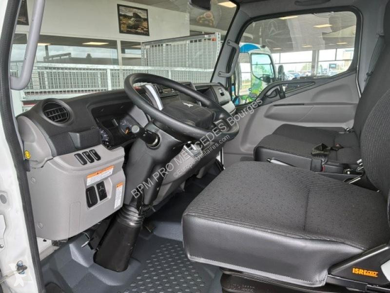 Furgoneta Fuso