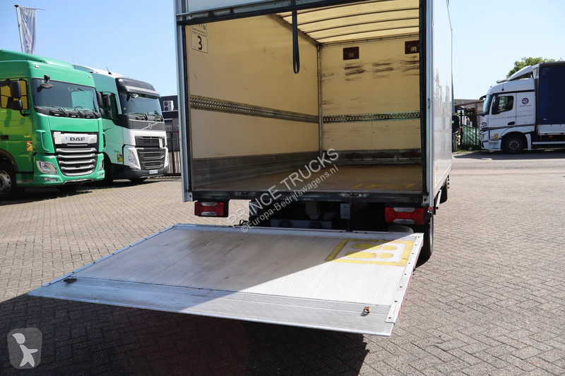 Bedrijfswagen Iveco 35C15 Gesloten Laadbak *...