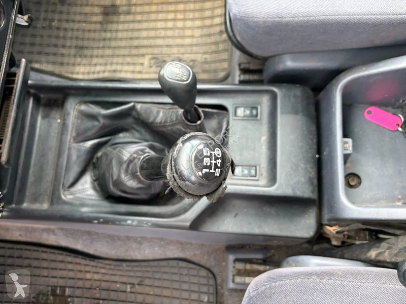 Furgoneta Toyota Prado - Diesel Engine 4x4 - 5...