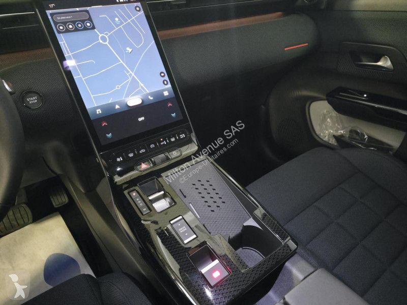 Véhicule utilitaire Citroën C5 AIRCROSS 1.2i...